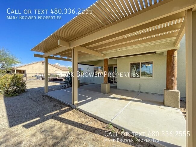 Building Photo - 2458 W Skyline Ln