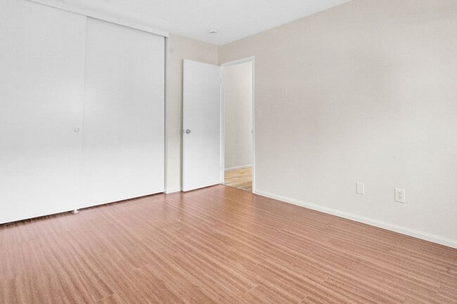 Building Photo - Spacious four bedroom in Prime UTC/UCSD Lo...