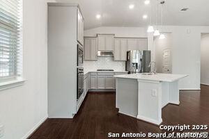 Building Photo - 9507 Garrison Way