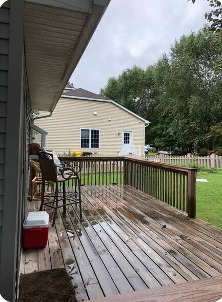 Building Photo - 952 Magothy Ave