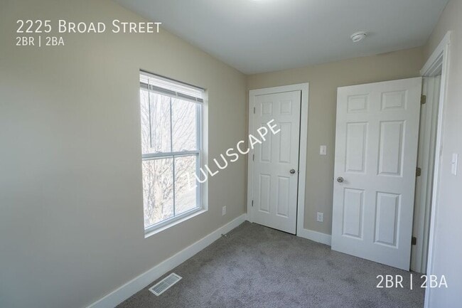 Building Photo - 2225 Broad St