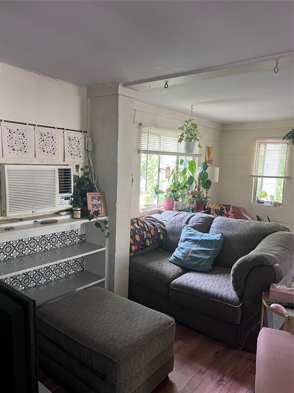 Building Photo - 3205 Grooms St