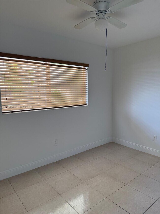 Building Photo - 13030 SW 49th Terrace