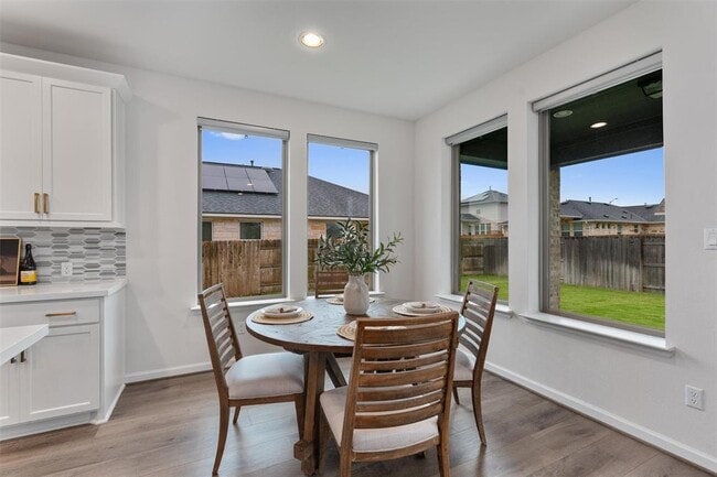 Building Photo - 2437 Burberry Ln