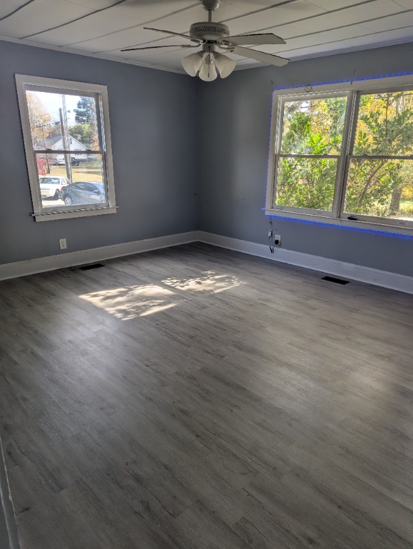 Building Photo - 814 Walker St