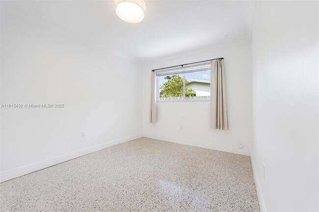 Building Photo - 6231 SW 58th St