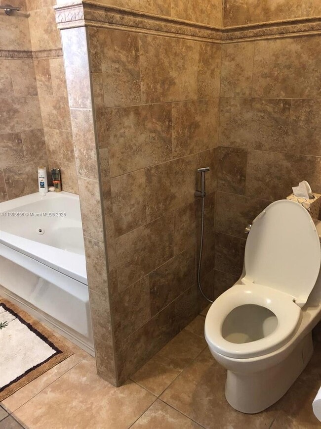 Building Photo - 1538 Funston St