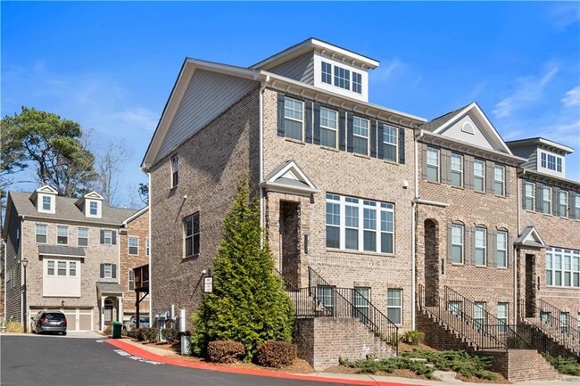 Building Photo - 1302 Harris Way S