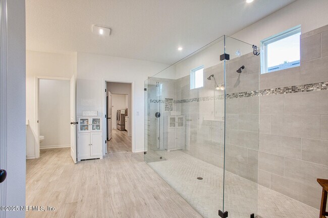 Building Photo - 94242 Goodwood Dr