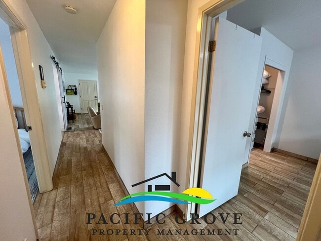 Building Photo - Furnished Single Family Home in Pacific Gr...
