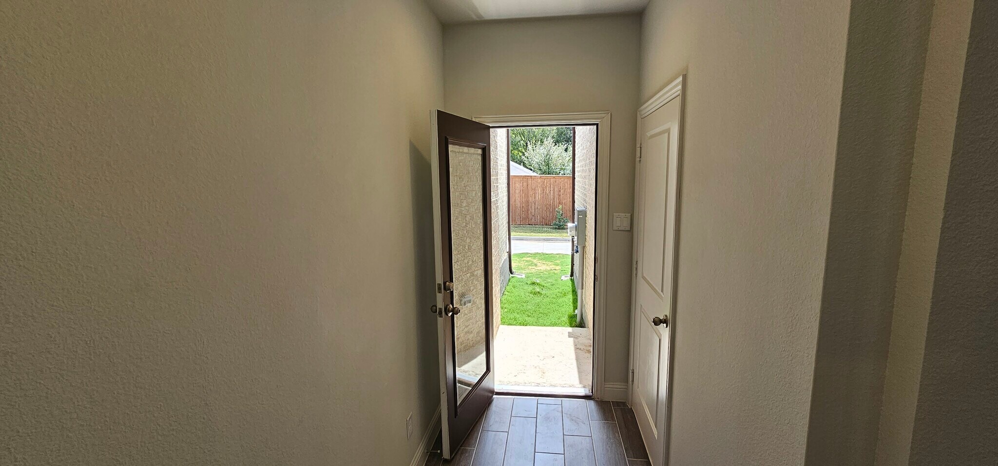 Building Photo - 5960 Bursey Rd