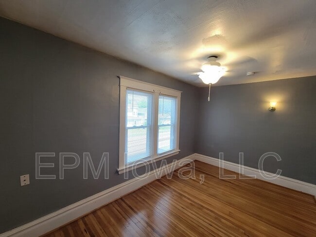 Building Photo - 511 S Frederick Ave