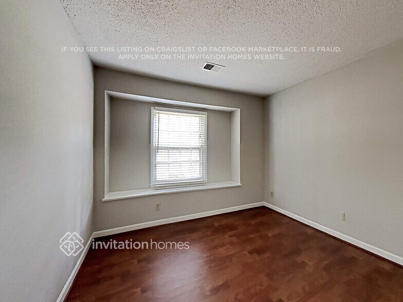 Building Photo - 706 Rome Ct