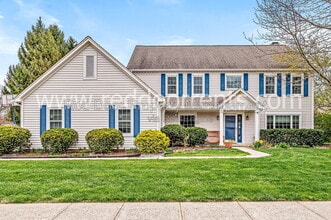 Building Photo - 261 Wyndotte Dr