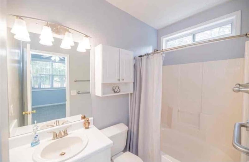 Building Photo - 202 Windcroft Cir NW