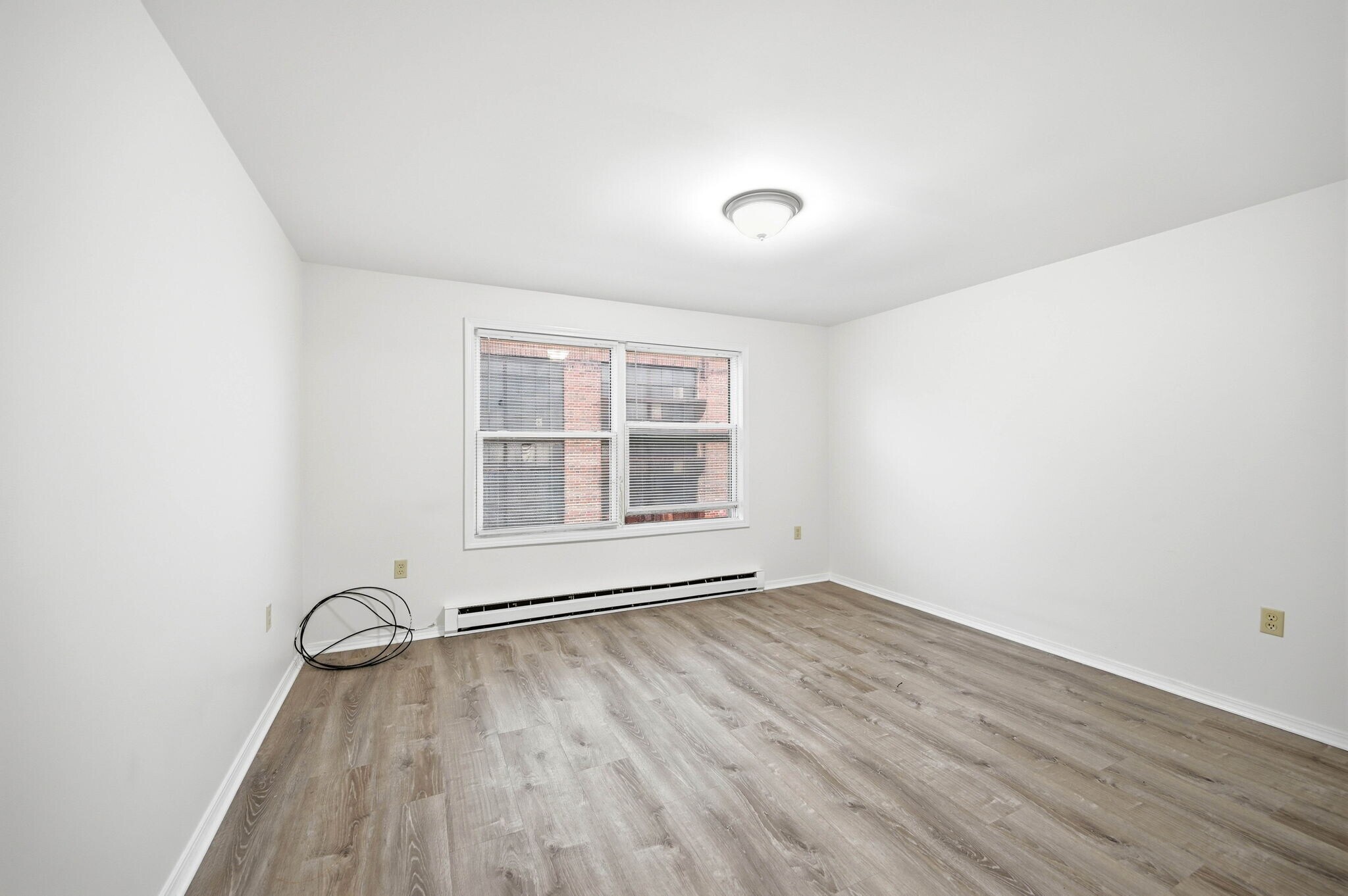 Building Photo - 21 N 13th St