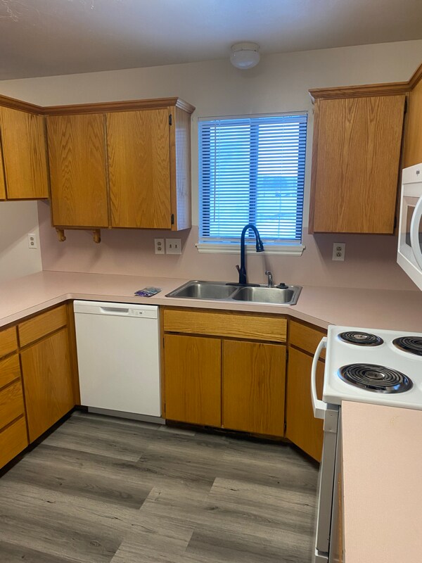 Building Photo - 3823 E Michelle St