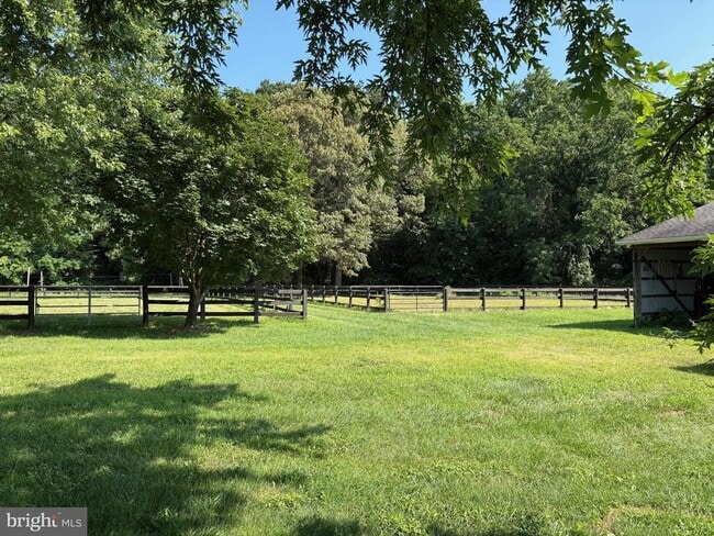 Building Photo - 137 Elk Ranch Park Rd