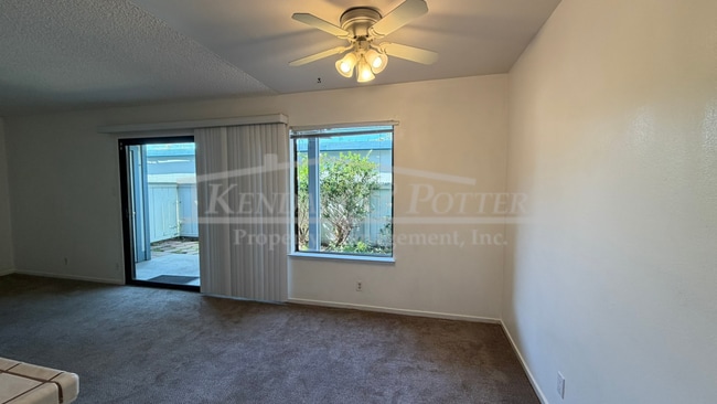 Building Photo - 2 Bedroom Condo In The Villas Of Capitola!