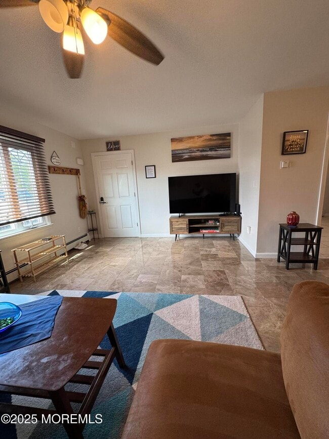 Building Photo - 738 18th Ave