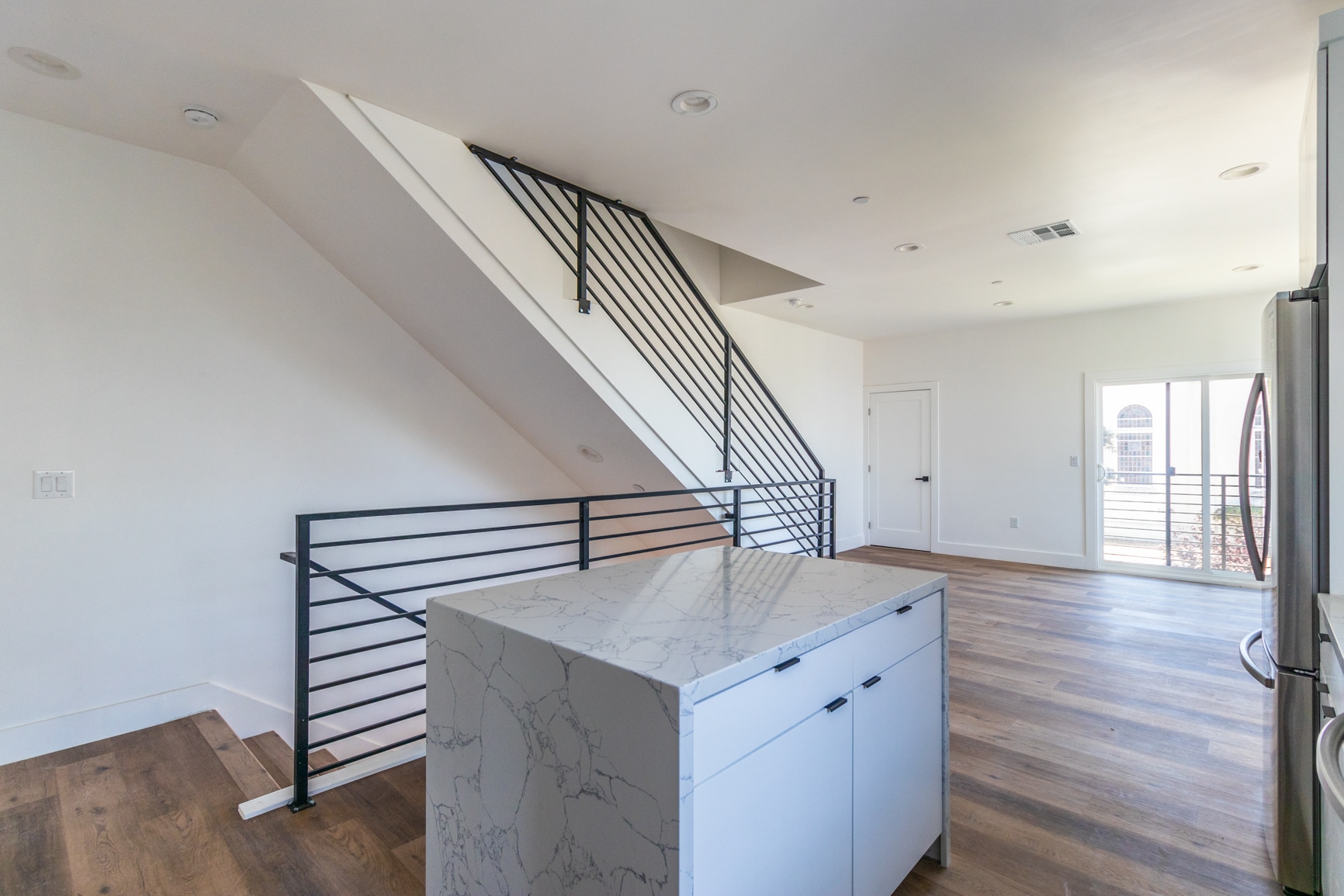 Building Photo - 4507 1/4 W 18th St