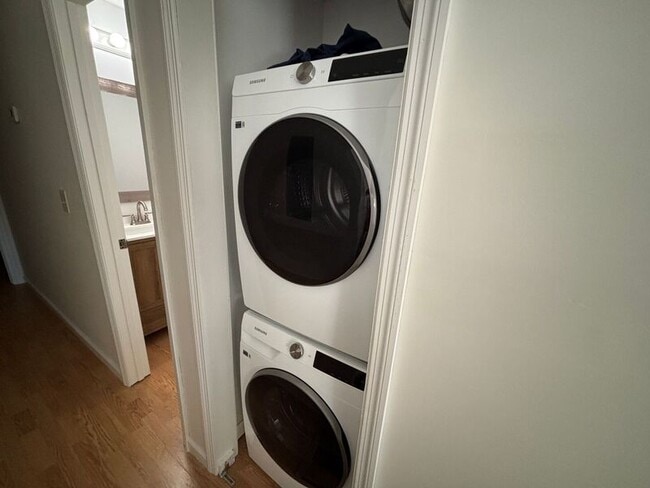 Building Photo - 2647 Blind Rd