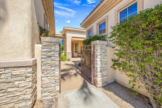 Building Photo - 74068 Kokopelli Cir