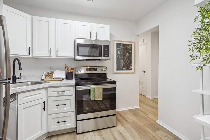 ReNew Nottingham 3831 E Joppa Rd Nottingham MD 21236 Apartment Finder