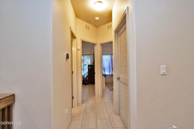 Building Photo - 13416 Cinderford Ave