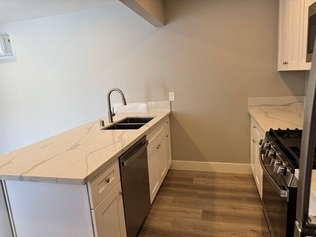 Building Photo - 2987 54th St