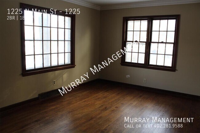 Building Photo - 1225 N Main St