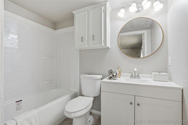 Building Photo - 7450 N 117th E Ave