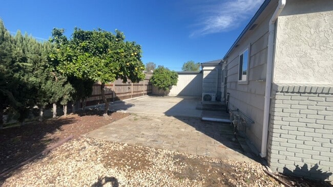 Building Photo - 7160 Pearson St