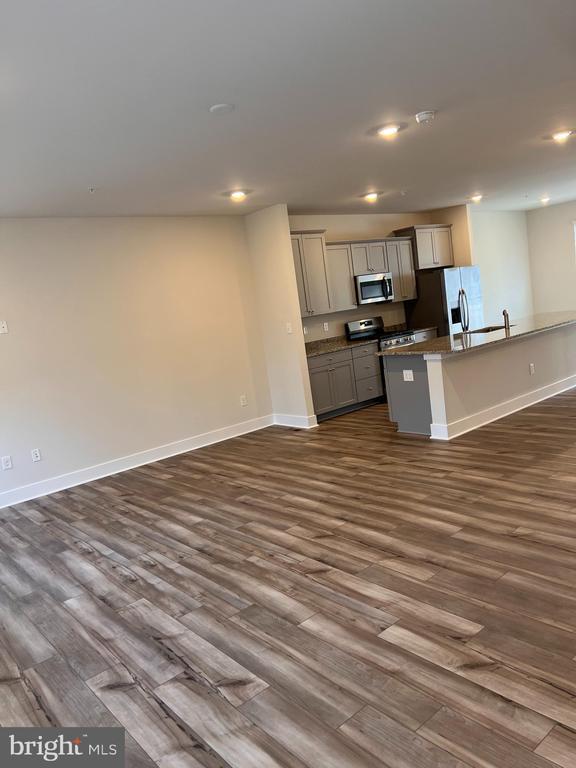 Building Photo - 13927 Anderson Gdn Rd