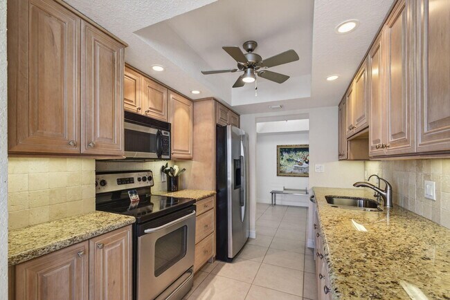 Building Photo - 5550 N Ocean Dr