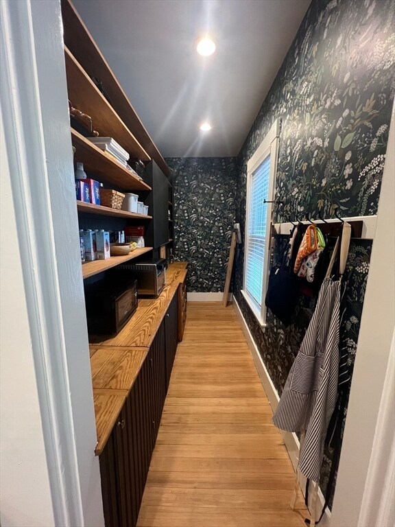 Building Photo - 43 Robinson St