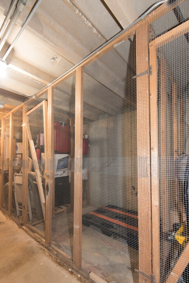 Building Photo - 2234 S Goebbert Rd