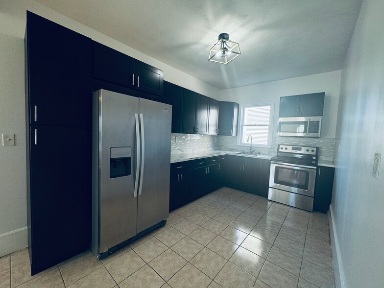 Kitchen - 43 Olo St