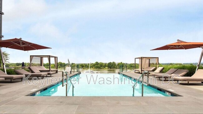 Building Photo - 45 Sutton Square SW