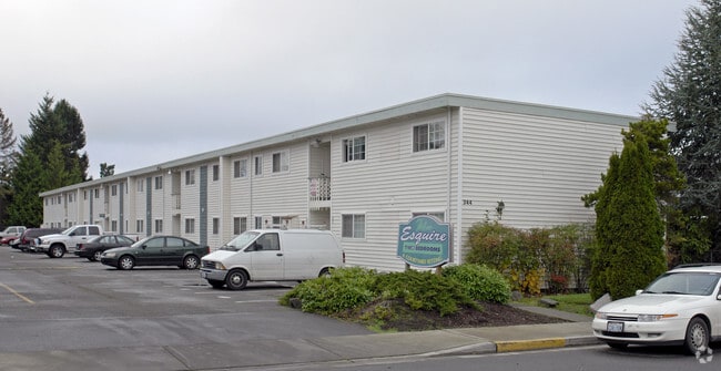 Primary Photo - Esquire Apartments