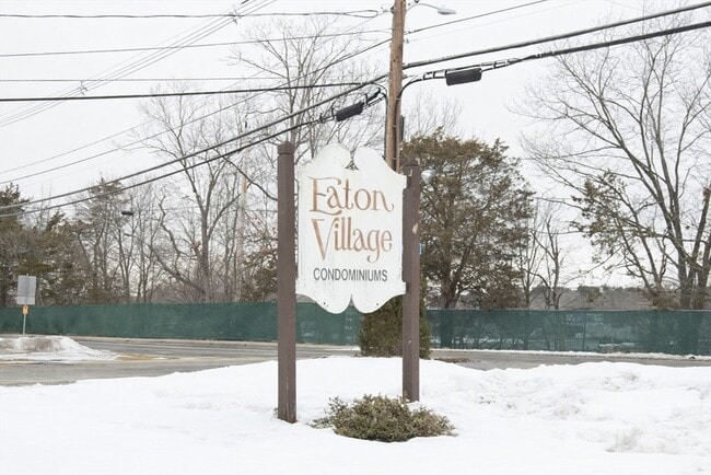 Building Photo - 315 Neponset St