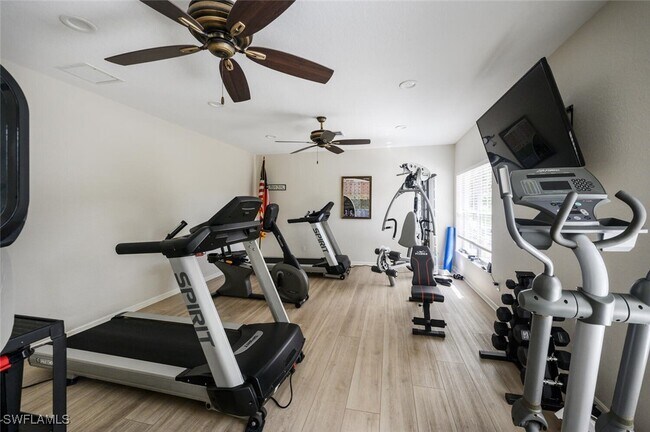 Building Photo - 2506 Orchid Bay Dr