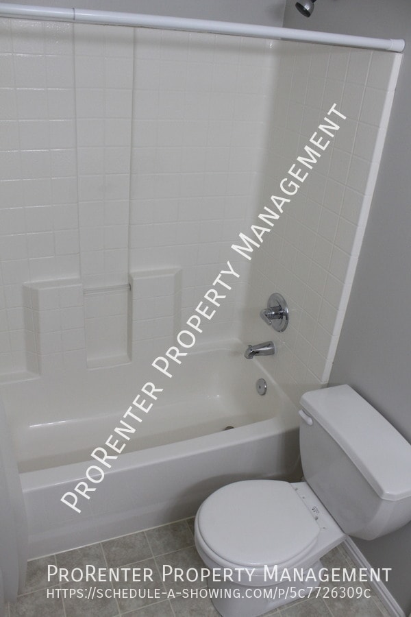 Building Photo - 926 N 1125 W