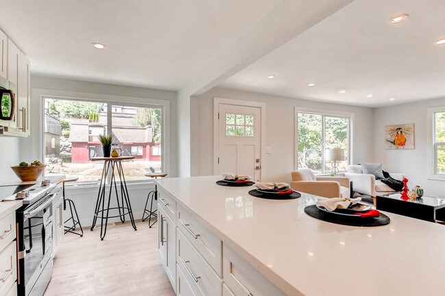 Building Photo - 1628 Martin Luther King Jr Way