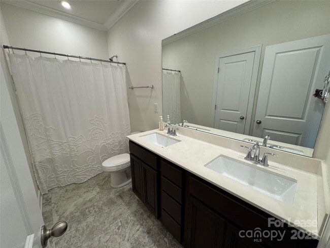 Building Photo - 4641 Collingham Dr