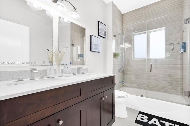 Building Photo - 30775 SW 158 Path