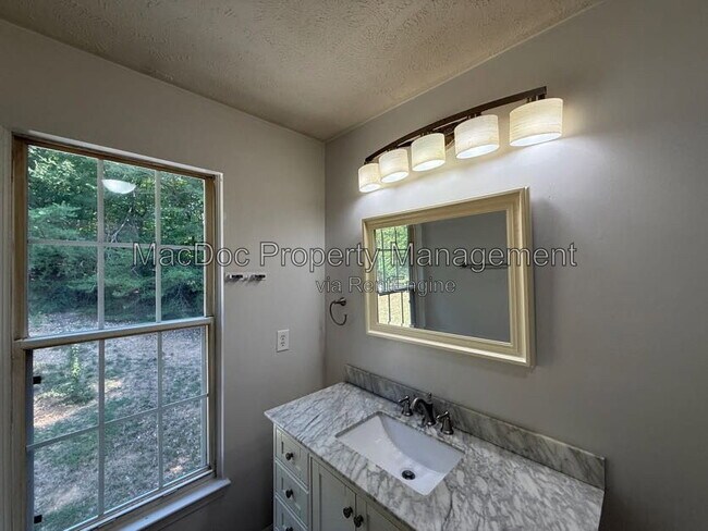 Building Photo - 11304 Springfield Dr