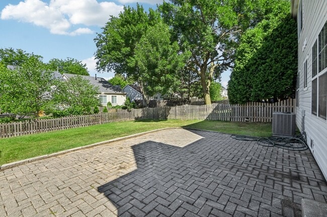 Building Photo - 644 Sandwedge Pl