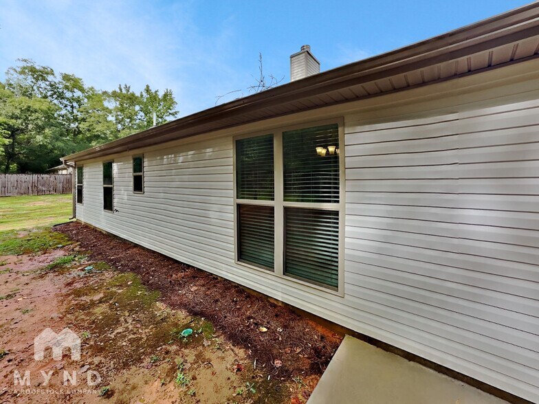 Building Photo - 2320 Spg Brk Dr