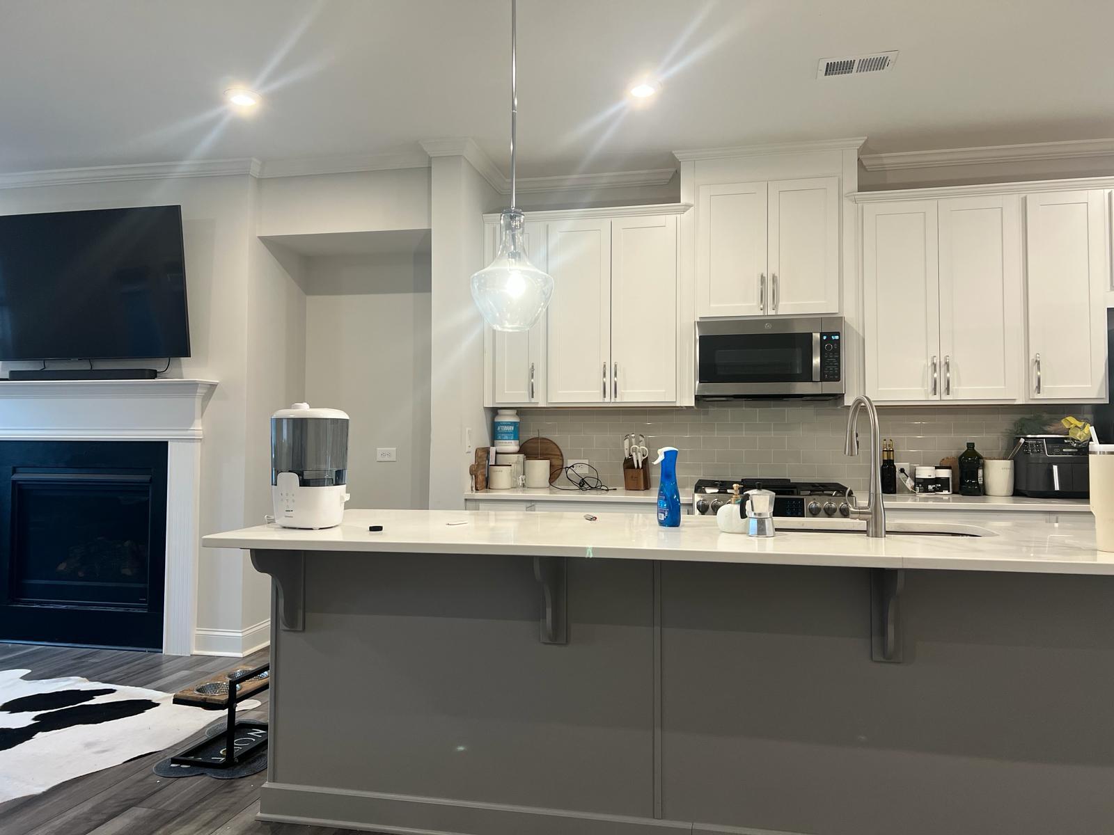 Building Photo - 161 Jameson Dr